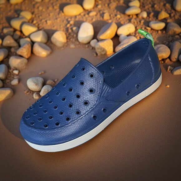 NEW No Box Sanuk Big Kids Unisex Blue Lil Walker Loafers Size 2 - Picture 1 of 7